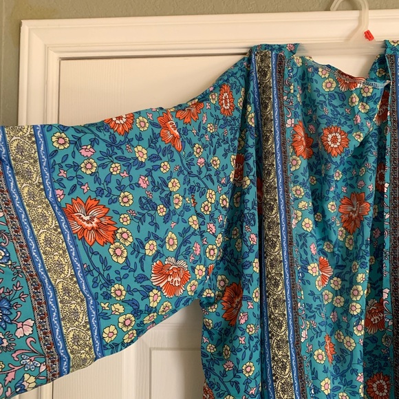 Spell and the Gypsy copy folktown kimono - Picture 3 of 4